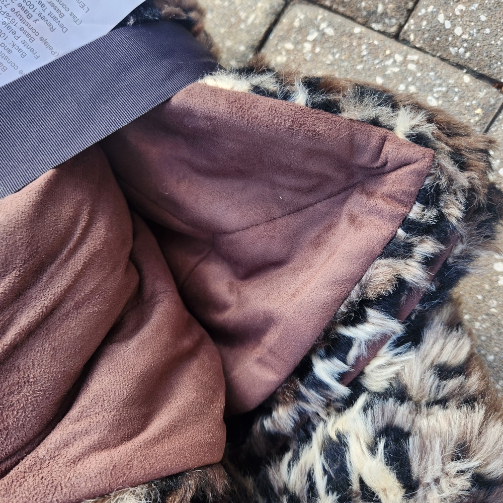 NWOT Faux Fur Leopard Print Blanket - Picture 4 of 5